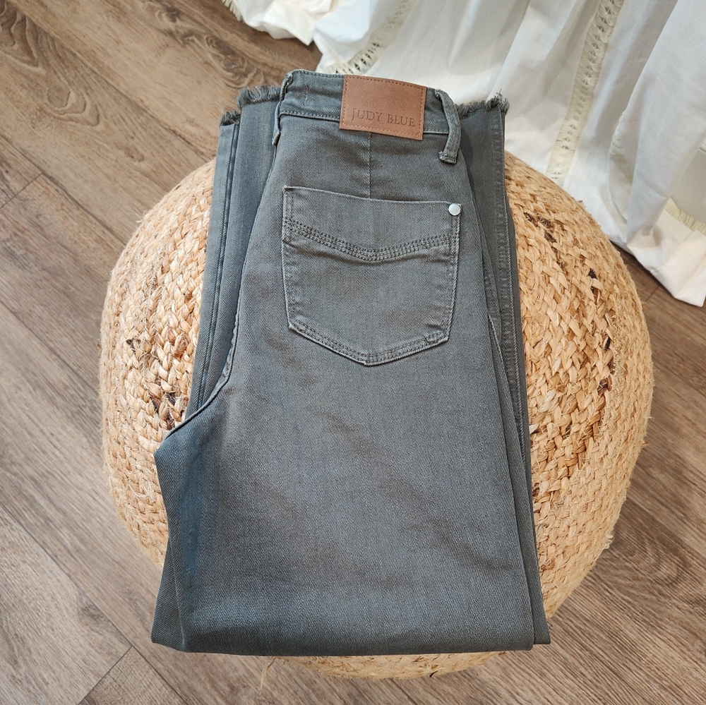 Judy Blue Sage Capri Wide Leg Jeans